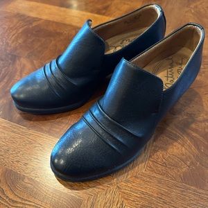 NWOT Natural Soul Black Booties /Shoes Size 9M